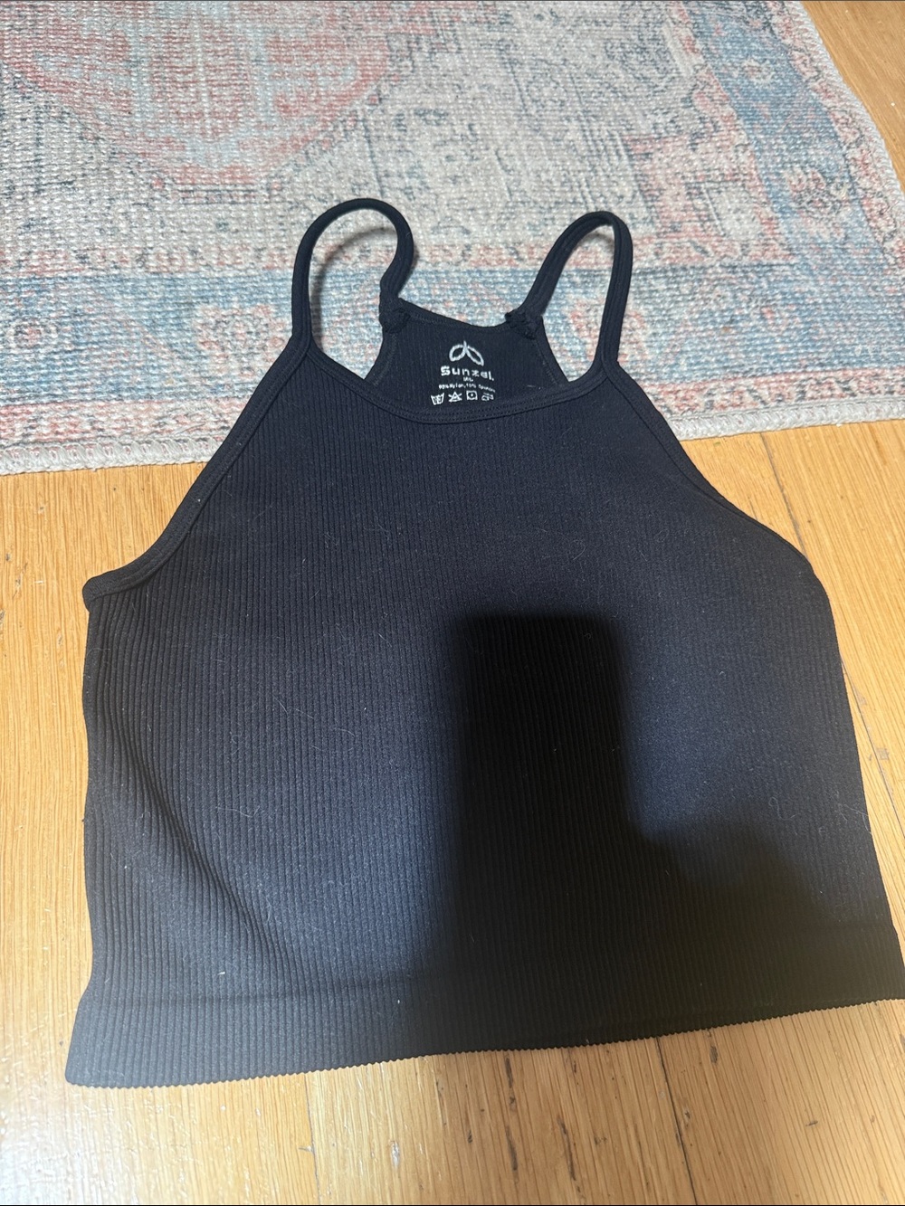 Sunzel Black Ribbed Cropped Tank